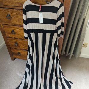 J. Mode ladies dress